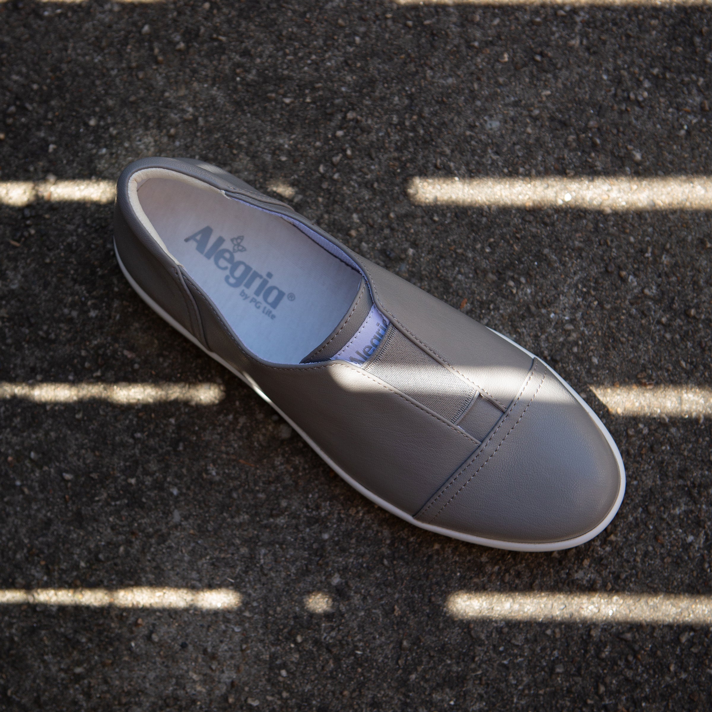 Posy Dove Nappa Shoe - Image 2