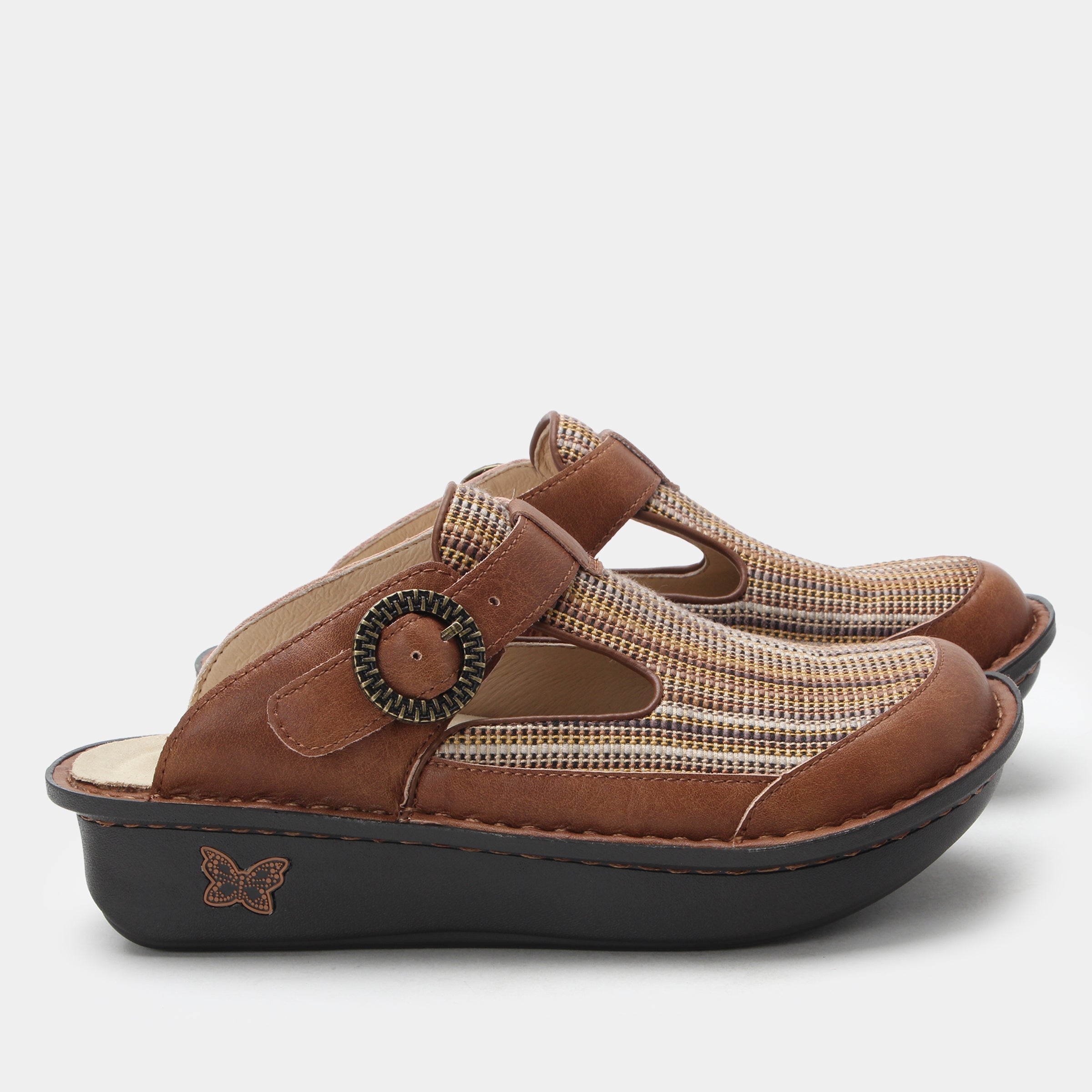 Classic Naturalized Shoe - Image 3