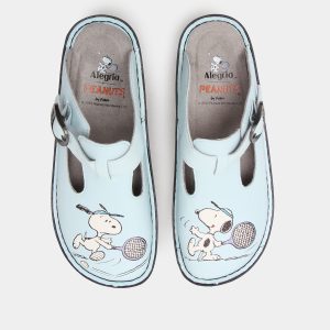 Classic Serve It Up Shoe
