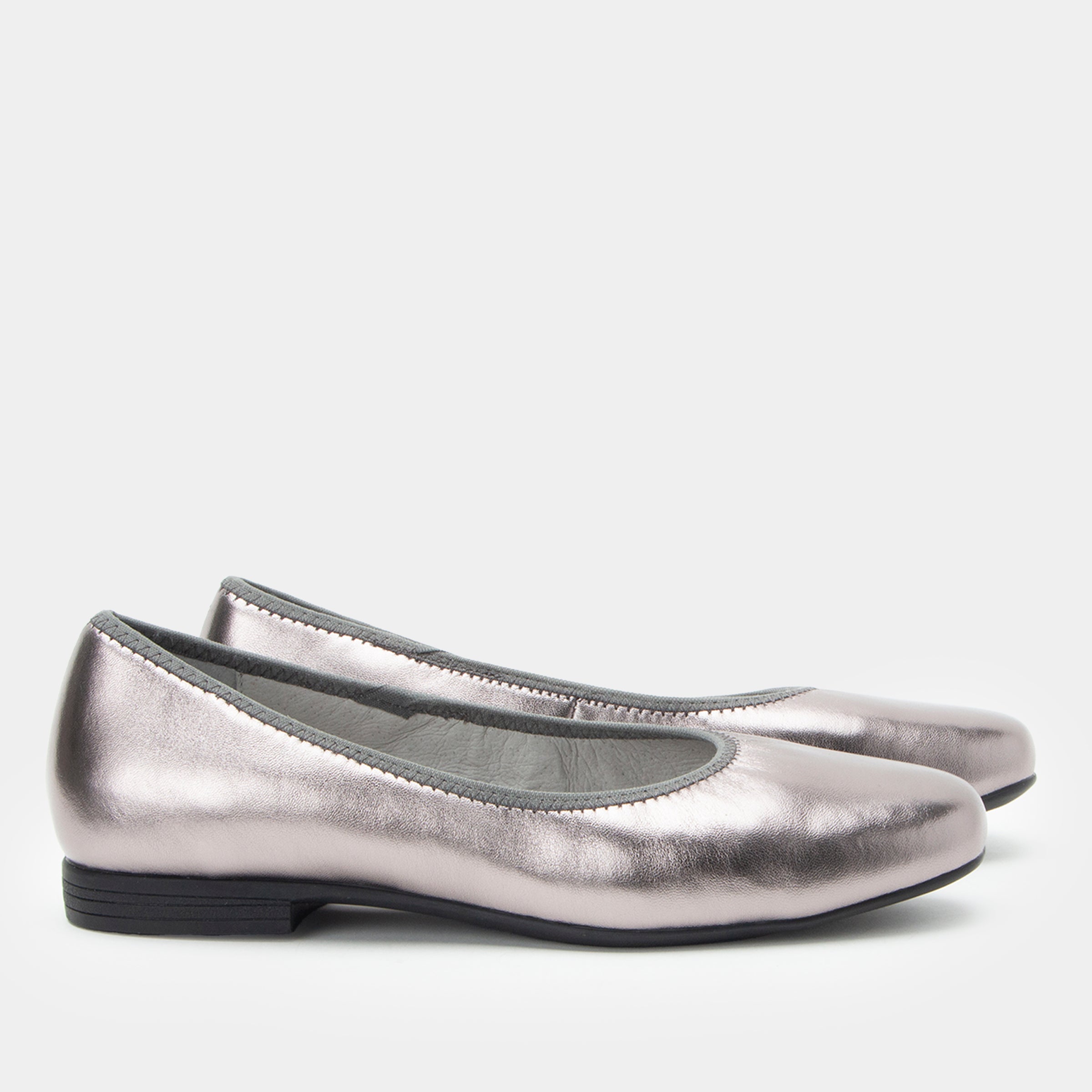 Arielle Pewter Shoe - Image 3