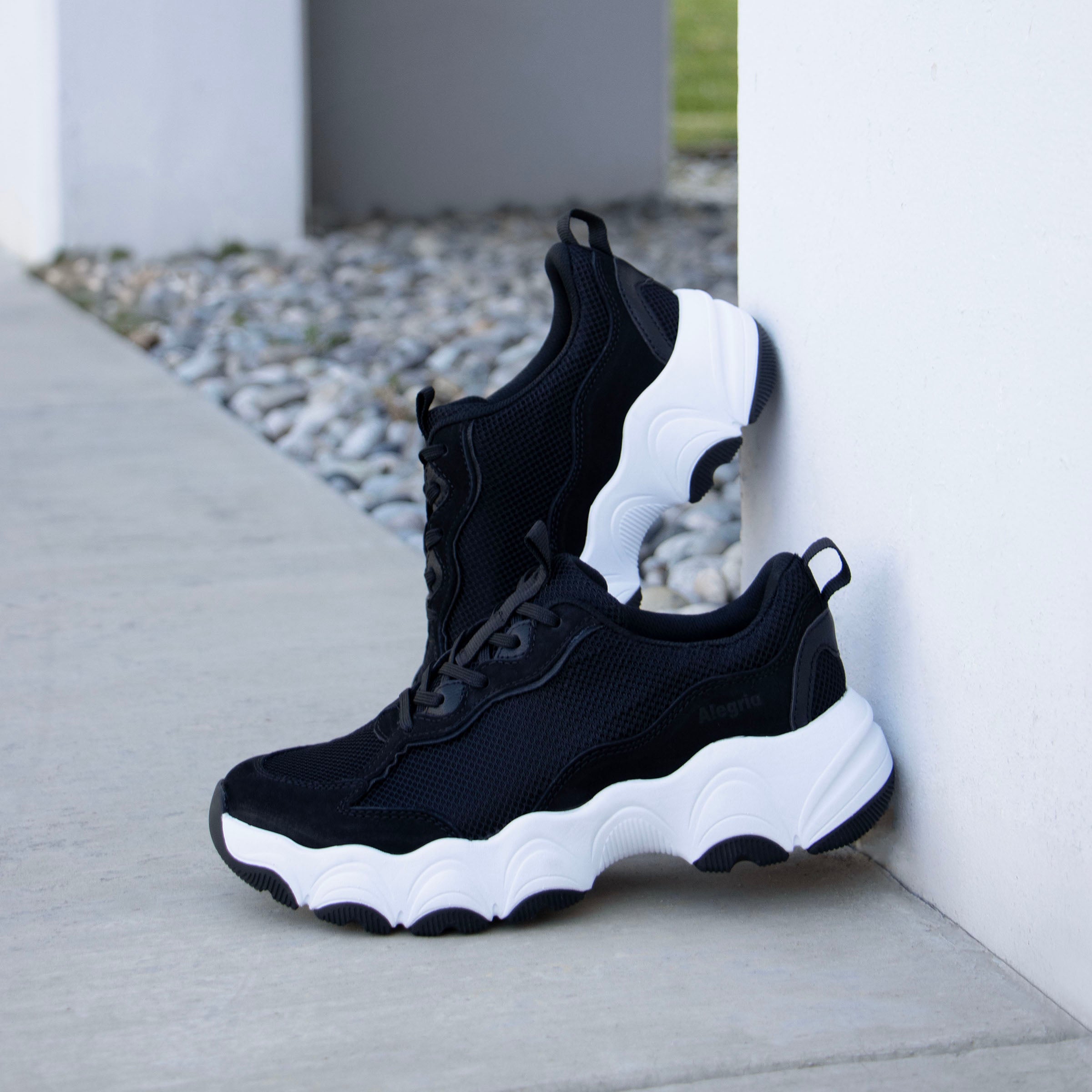 Boom Joy Black Shoe - Image 2