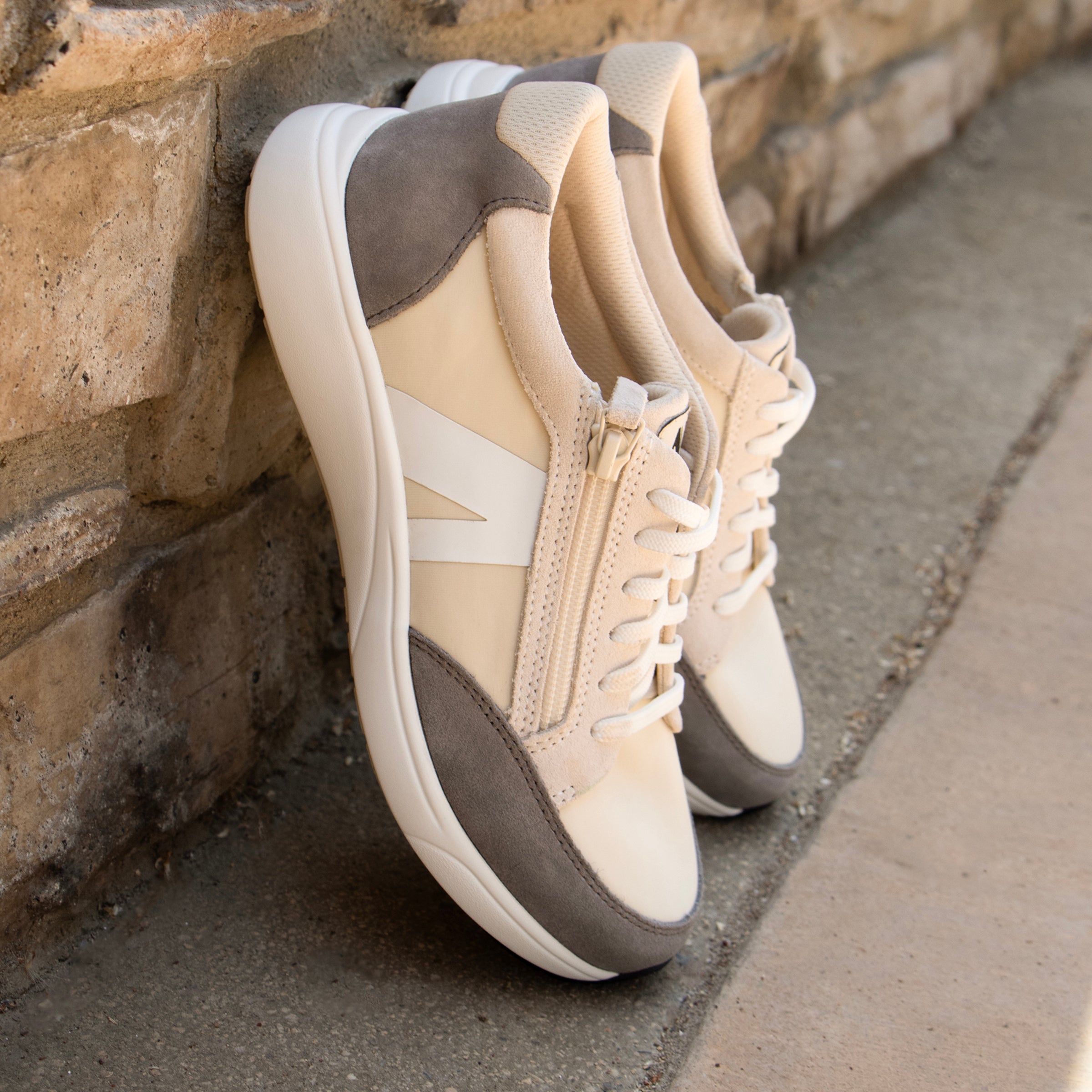 Eazeer Parchment Shoe - Image 2