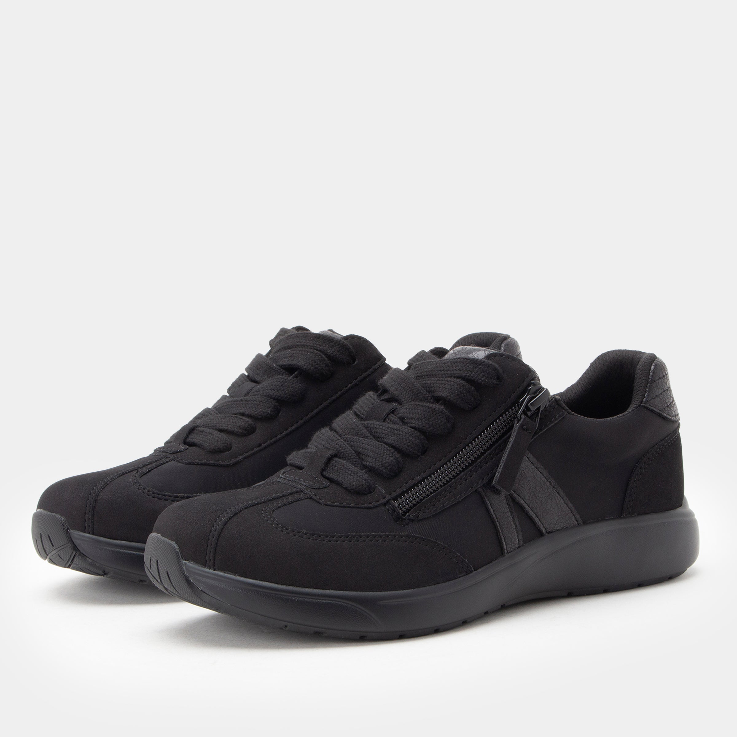 Eazeer Midnight Shoe