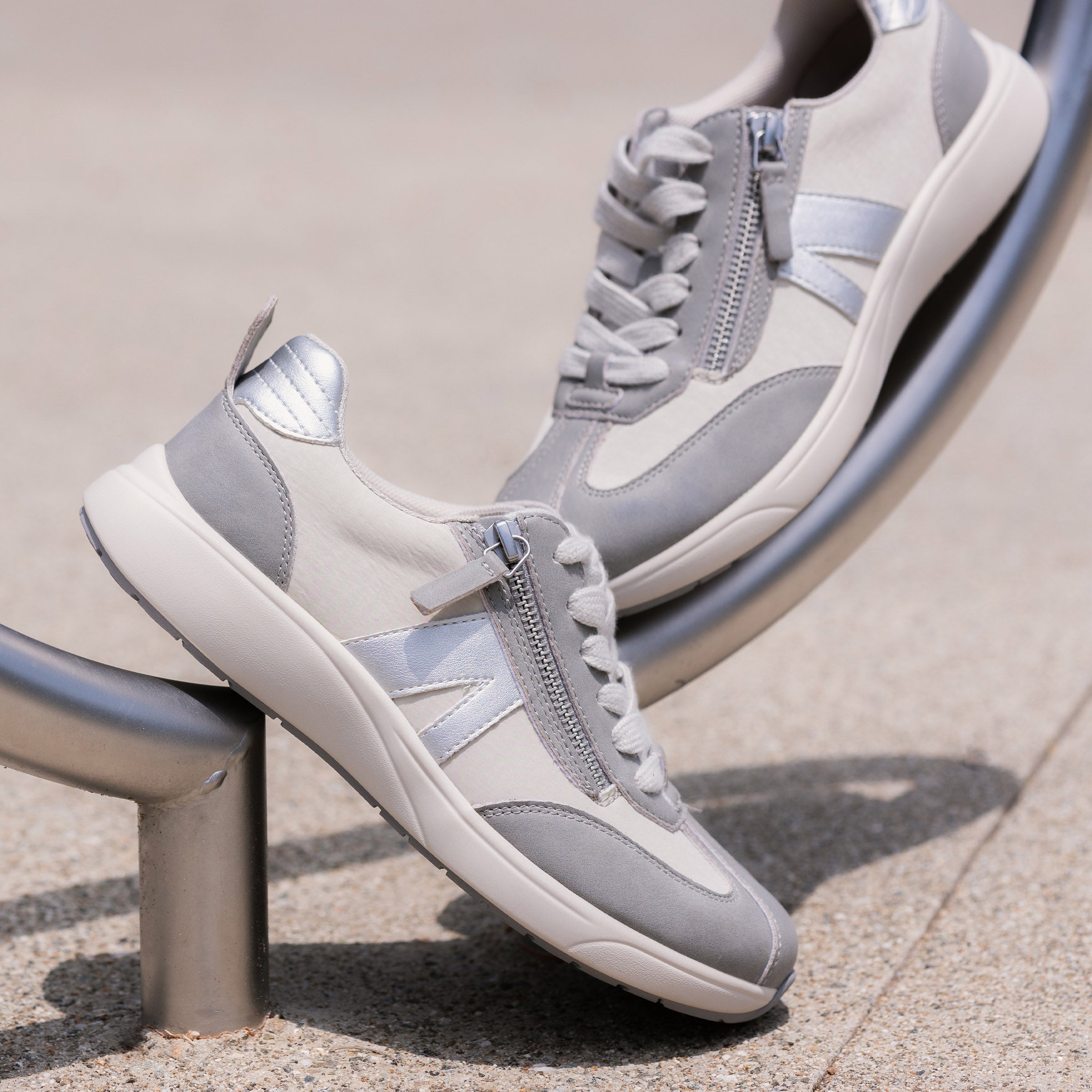 Eazeer Grey Shoe - Image 2
