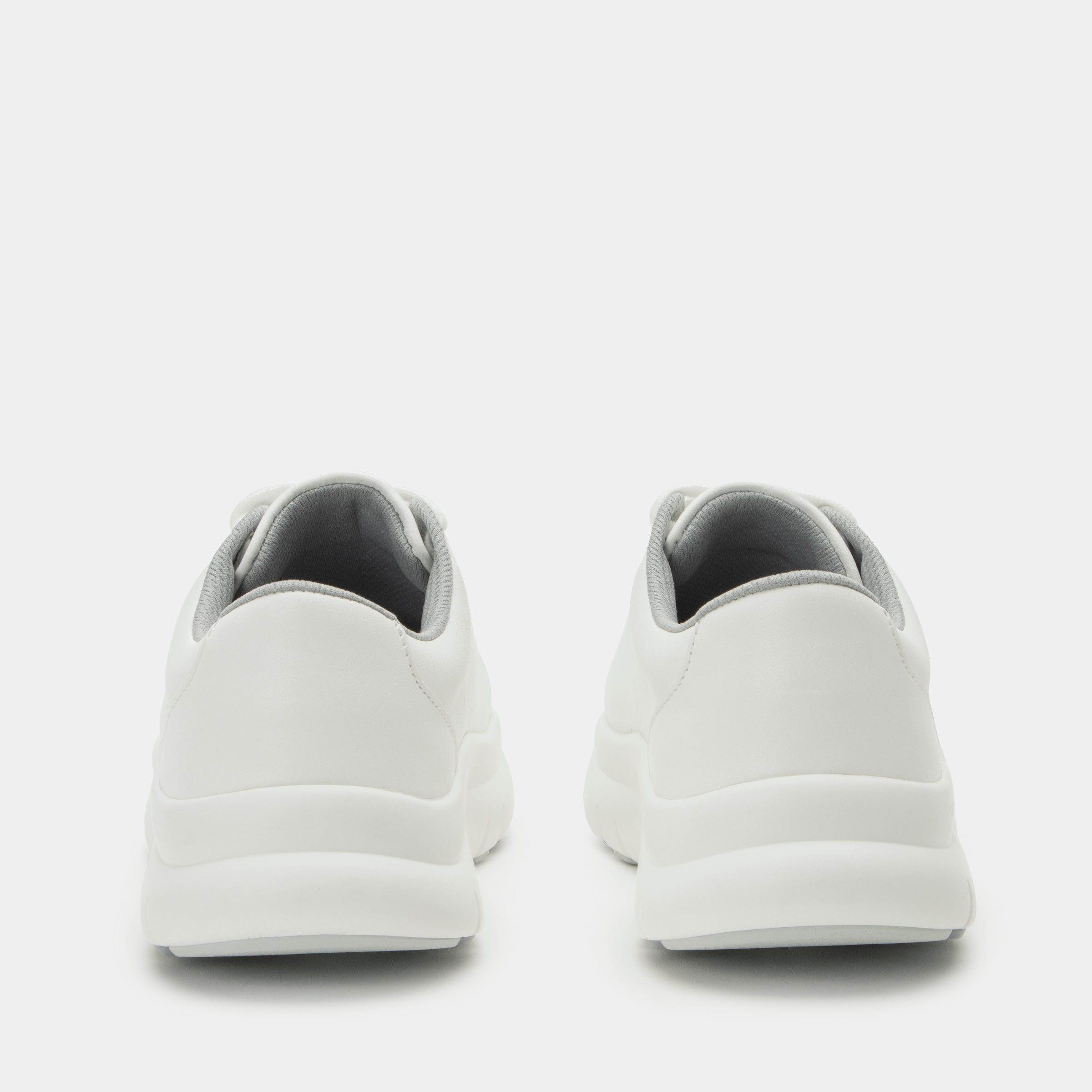 Flote White Shoe - Image 4