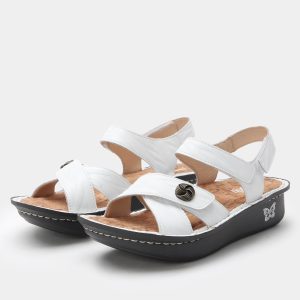 Kelsi Fondly White Sandal