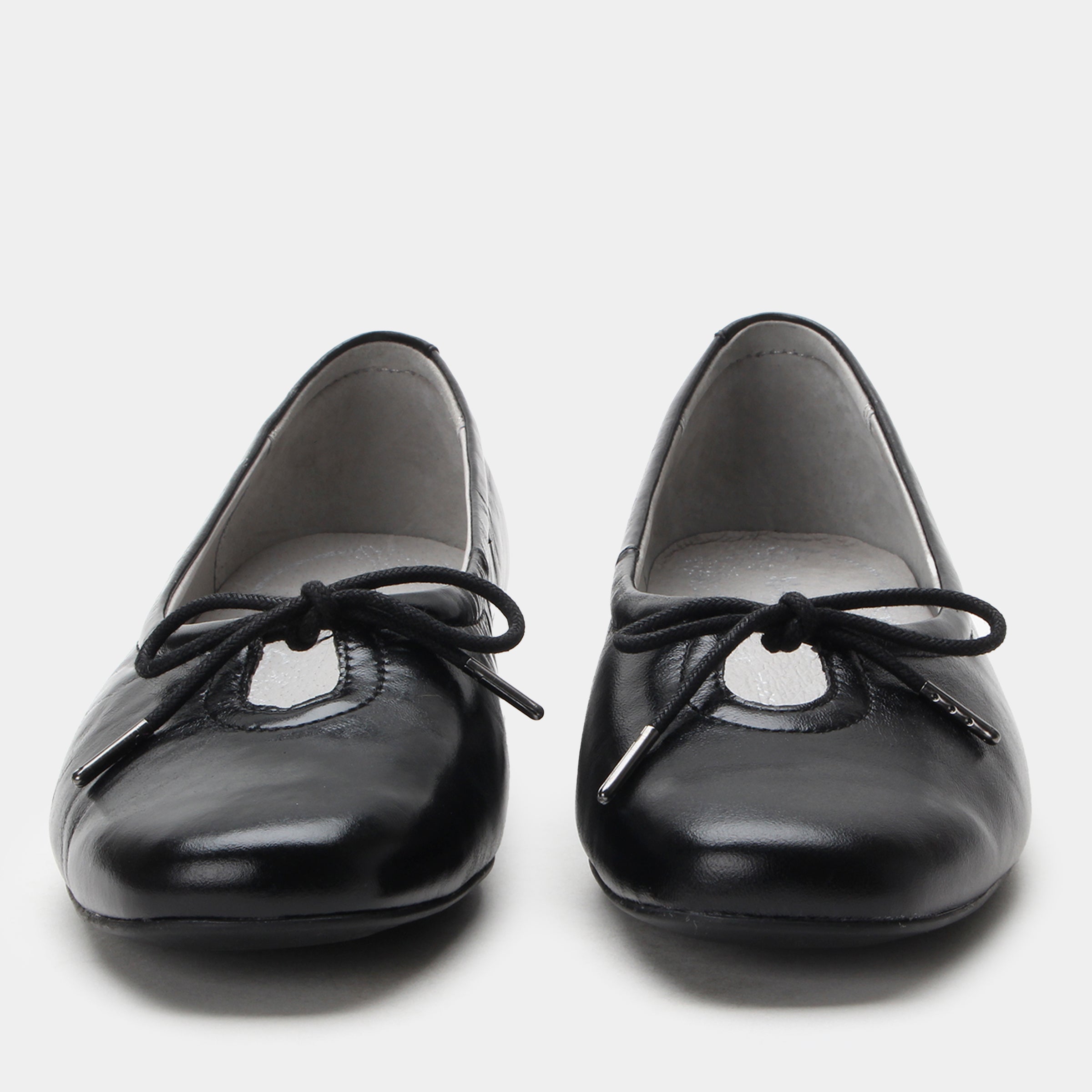 Leilah Black Gloss Shoe - Image 6