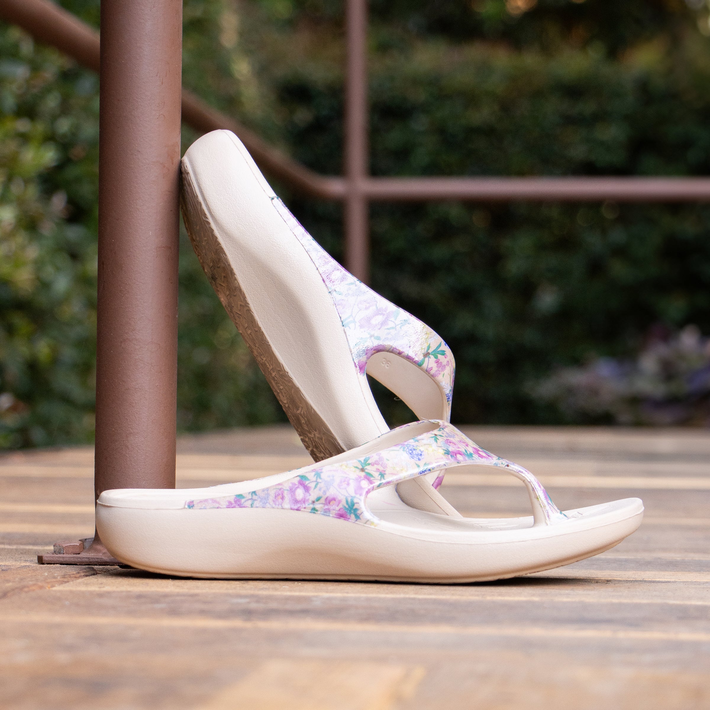 Ode A Fine Romance Sandal - Image 2