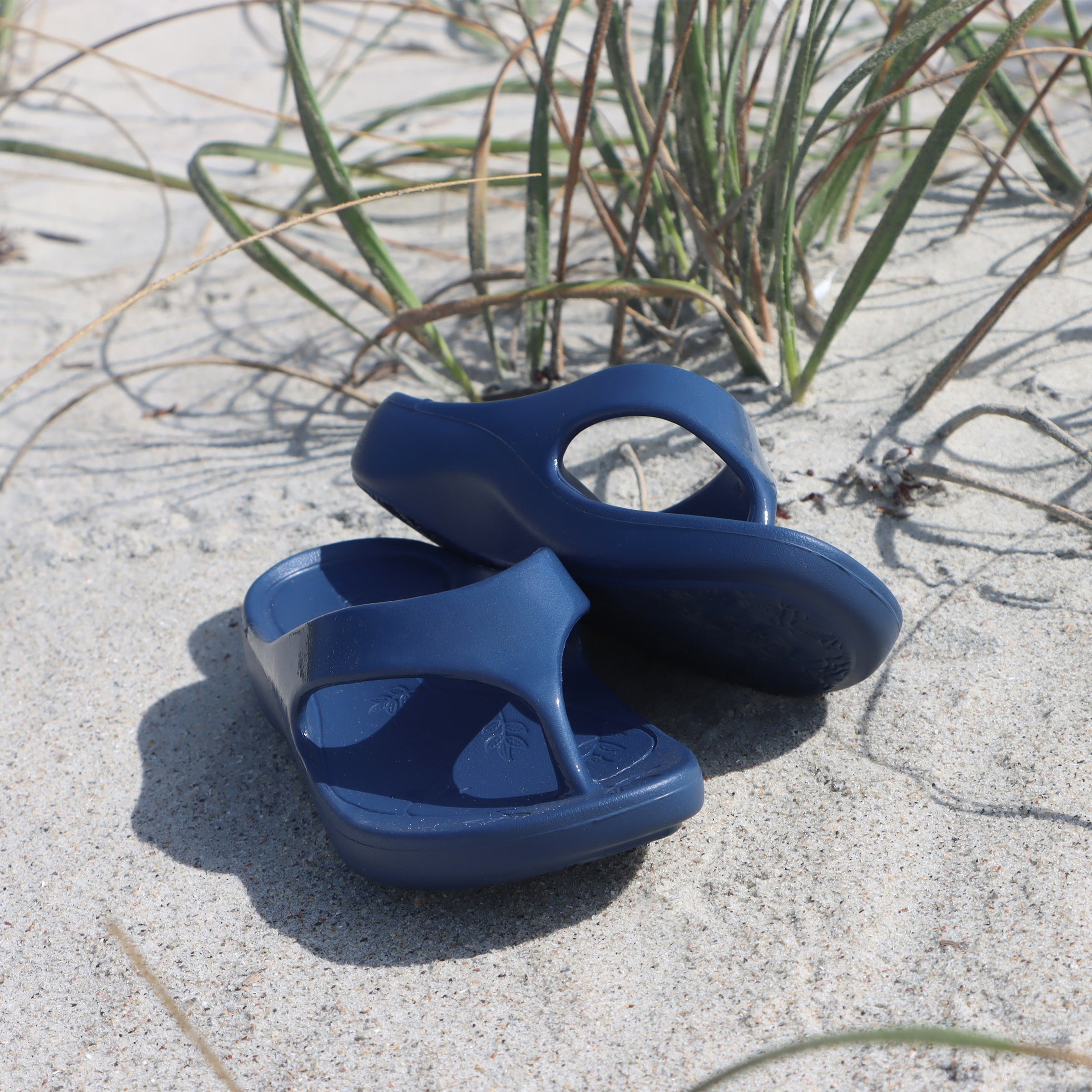Ode Navy Gloss Sandal - Image 2
