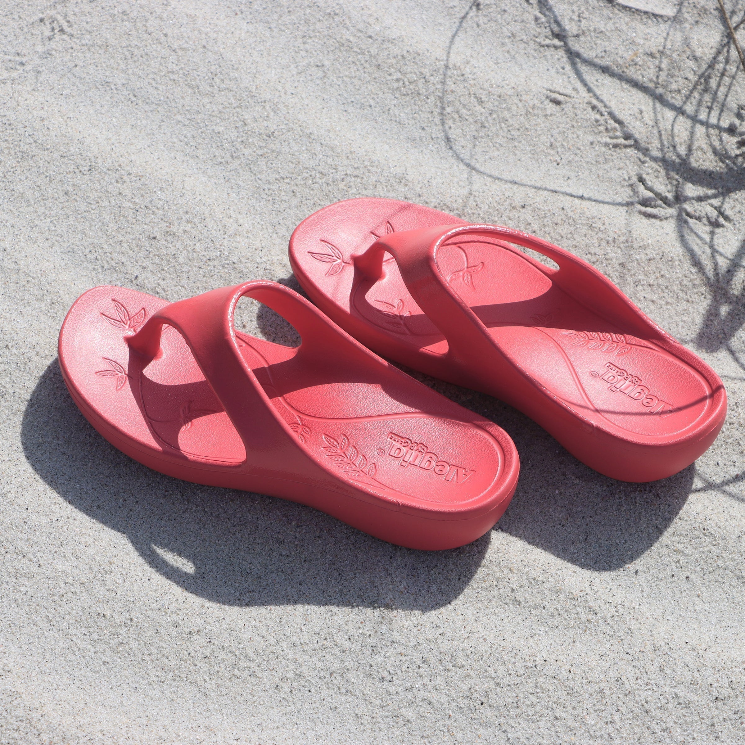 Ode Fuchsia Gloss Sandal - Image 2