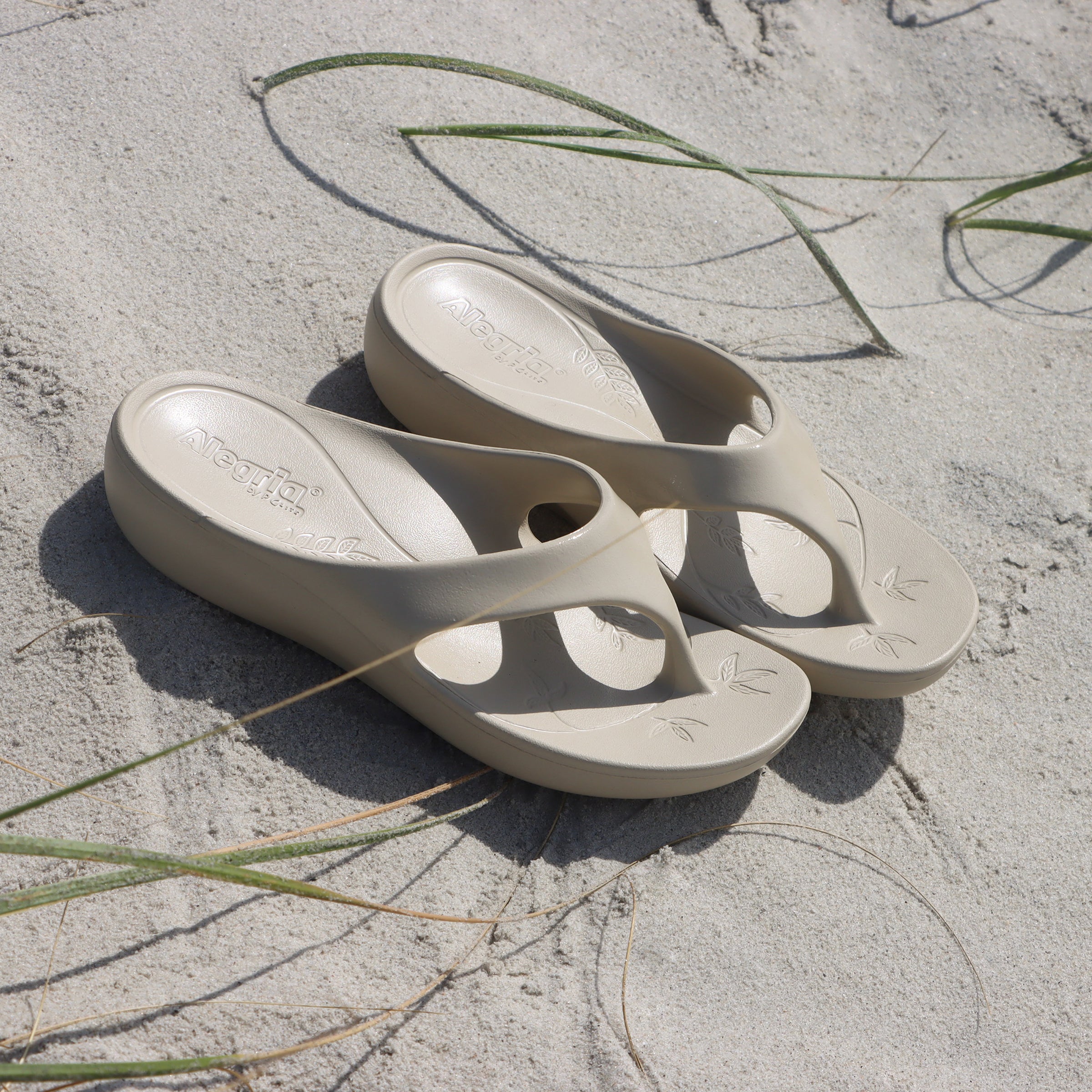 Ode Sand Gloss Sandal - Image 2