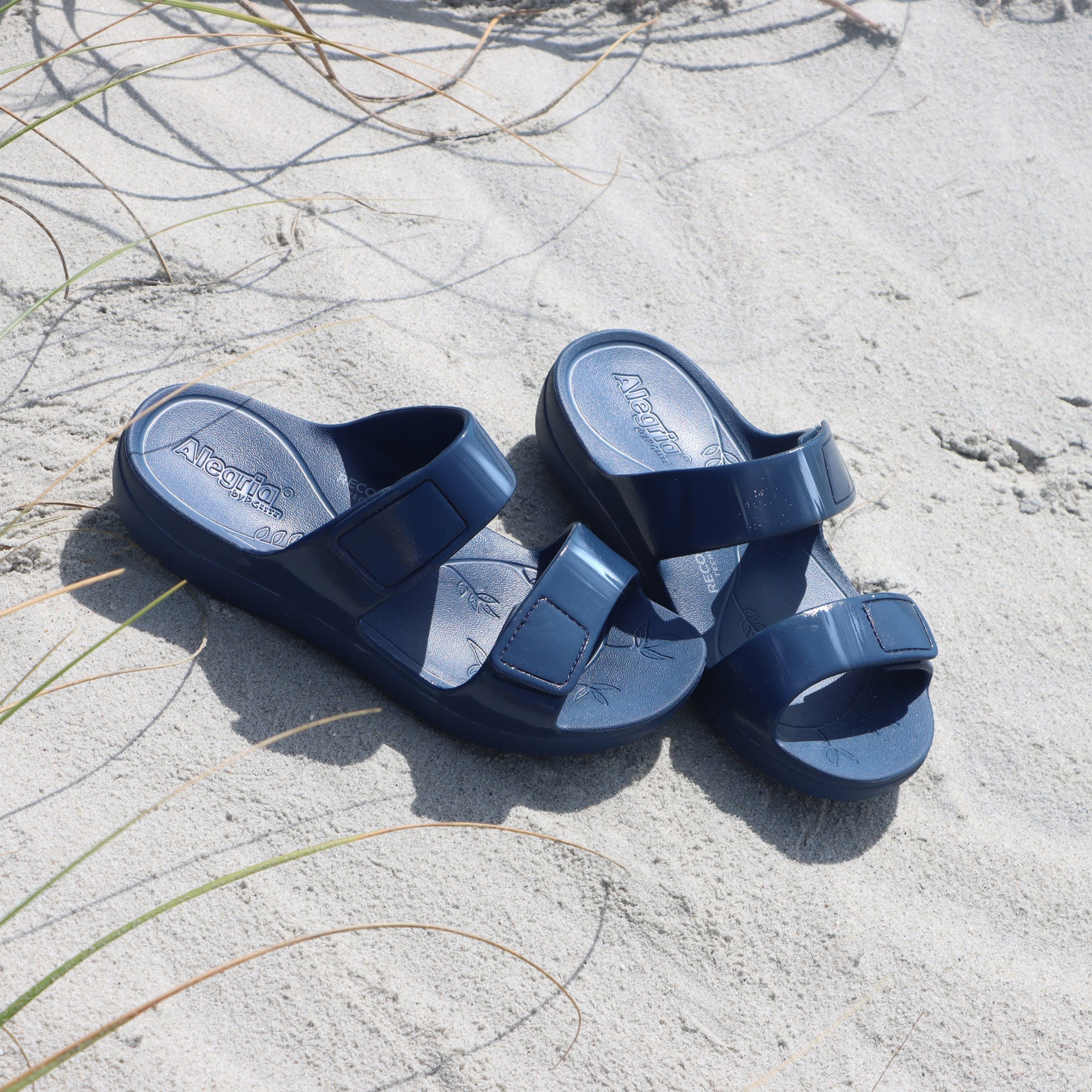 Orbyt Navy Gloss Sandal - Image 2