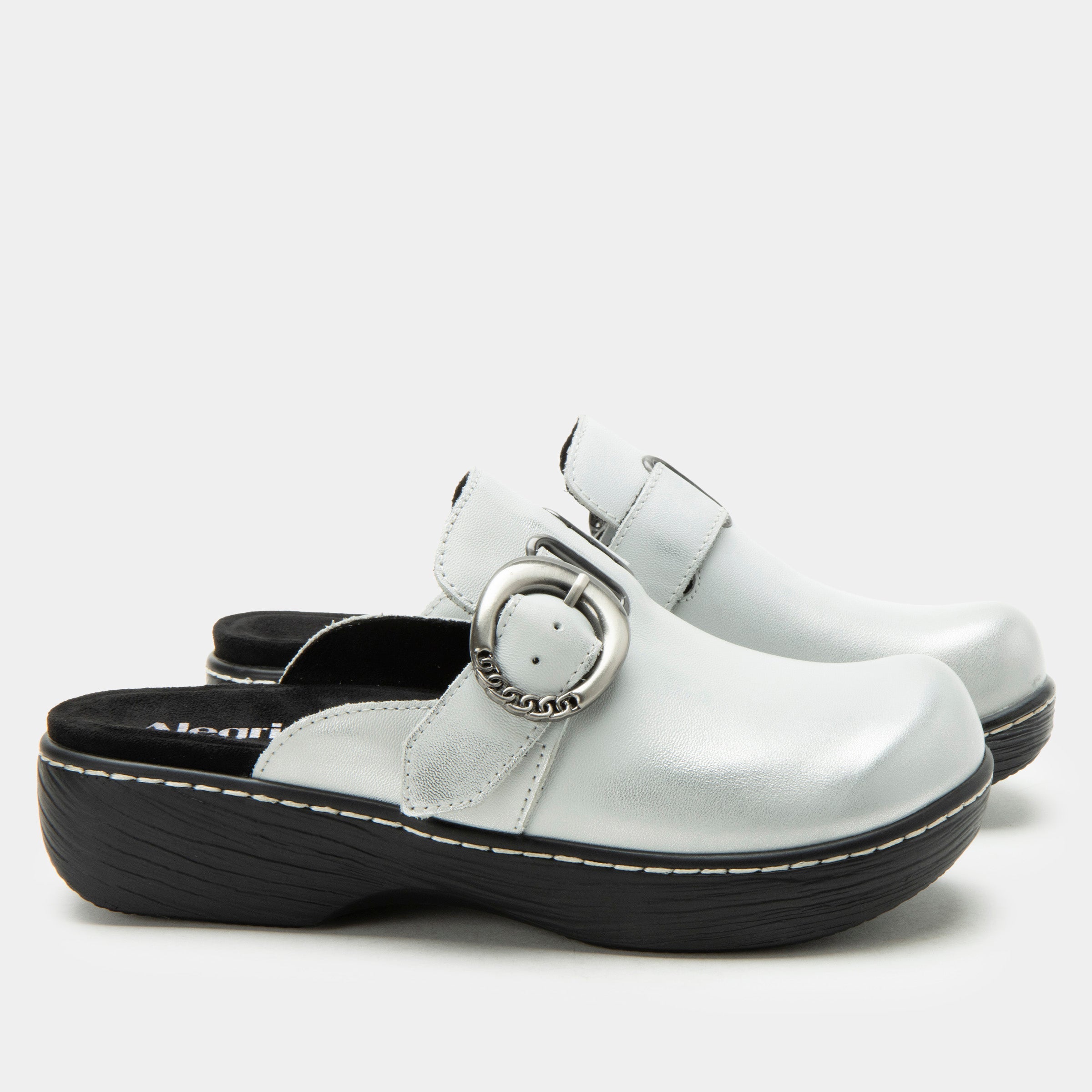 Osmosis Silver White Shoe - Image 3