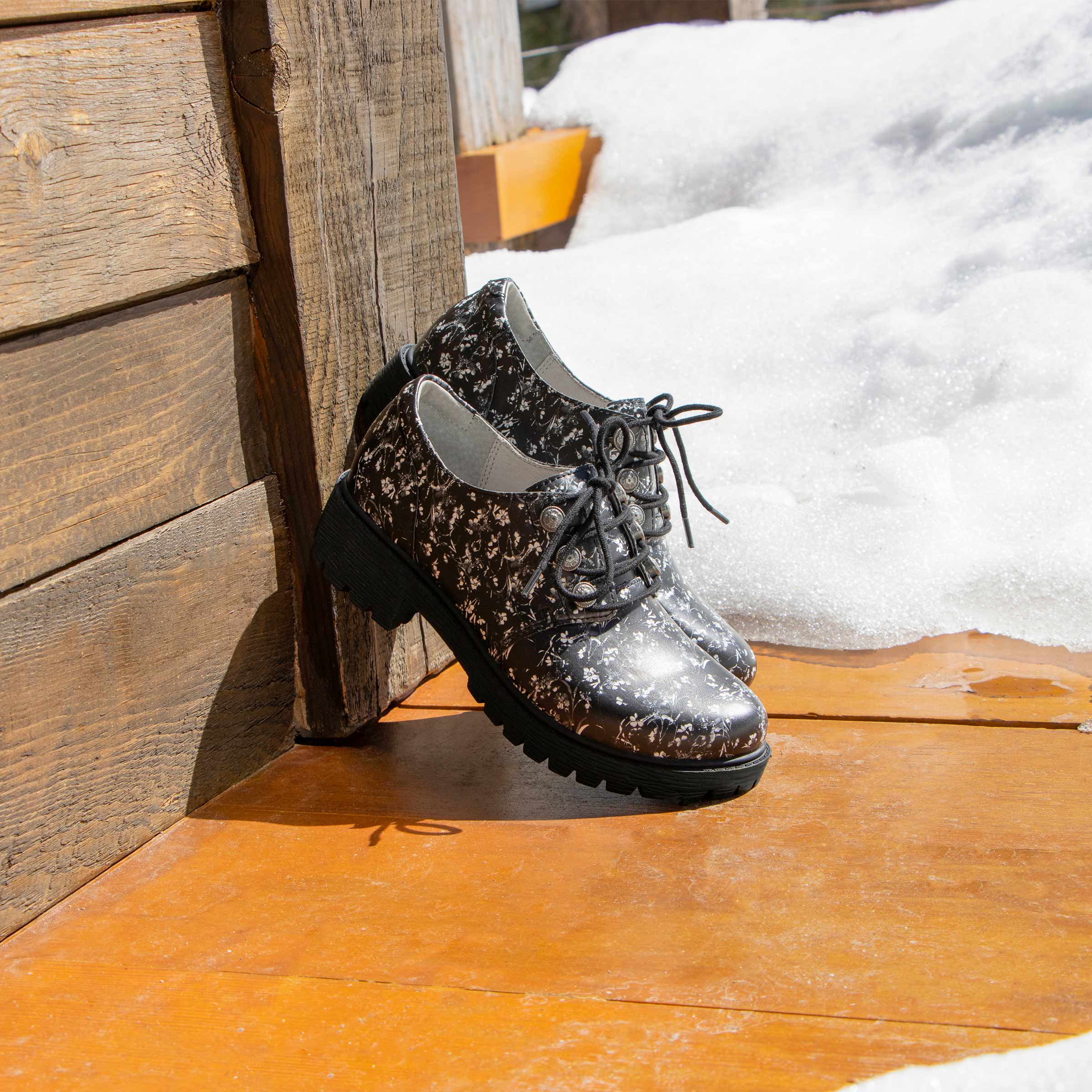 Resa Grey Gradens Shoe - Image 2