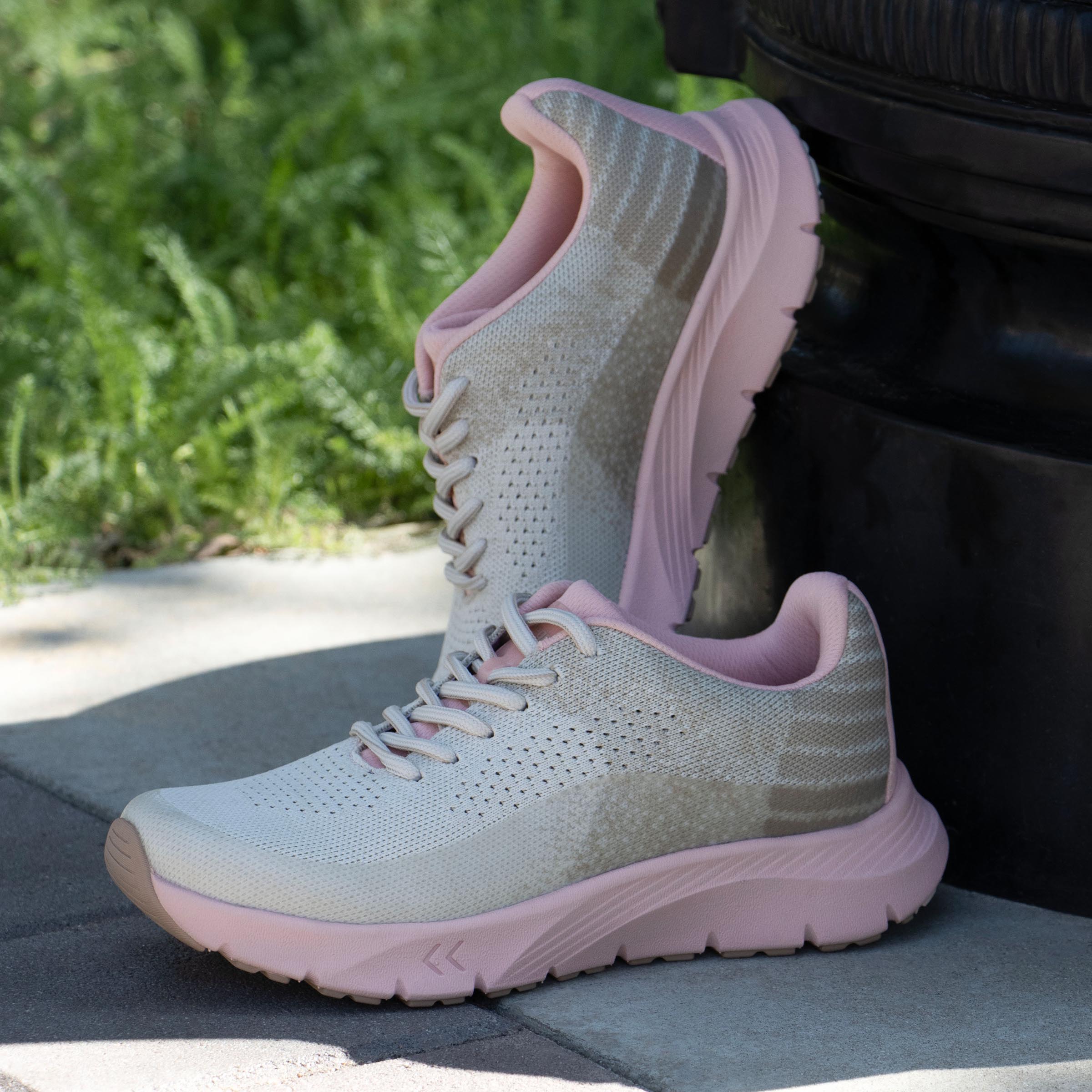 Revl Blush Shoe - Image 2