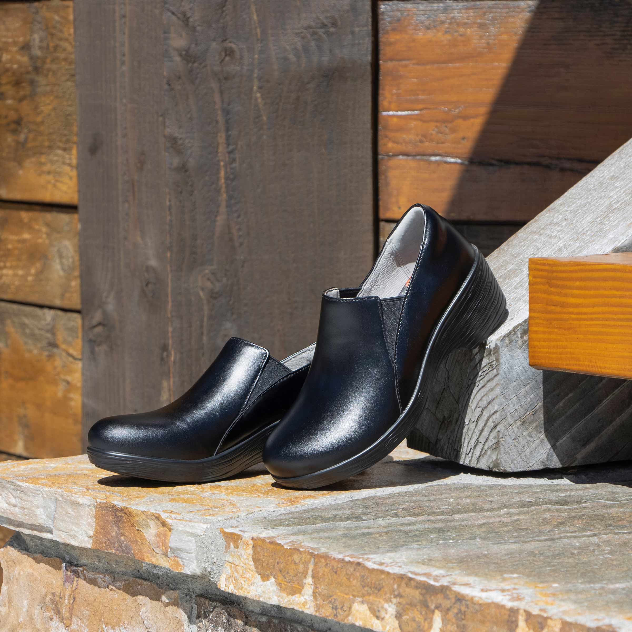Skylar Noir Shoe - Image 2