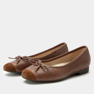 Talya Gingerbread Shoe